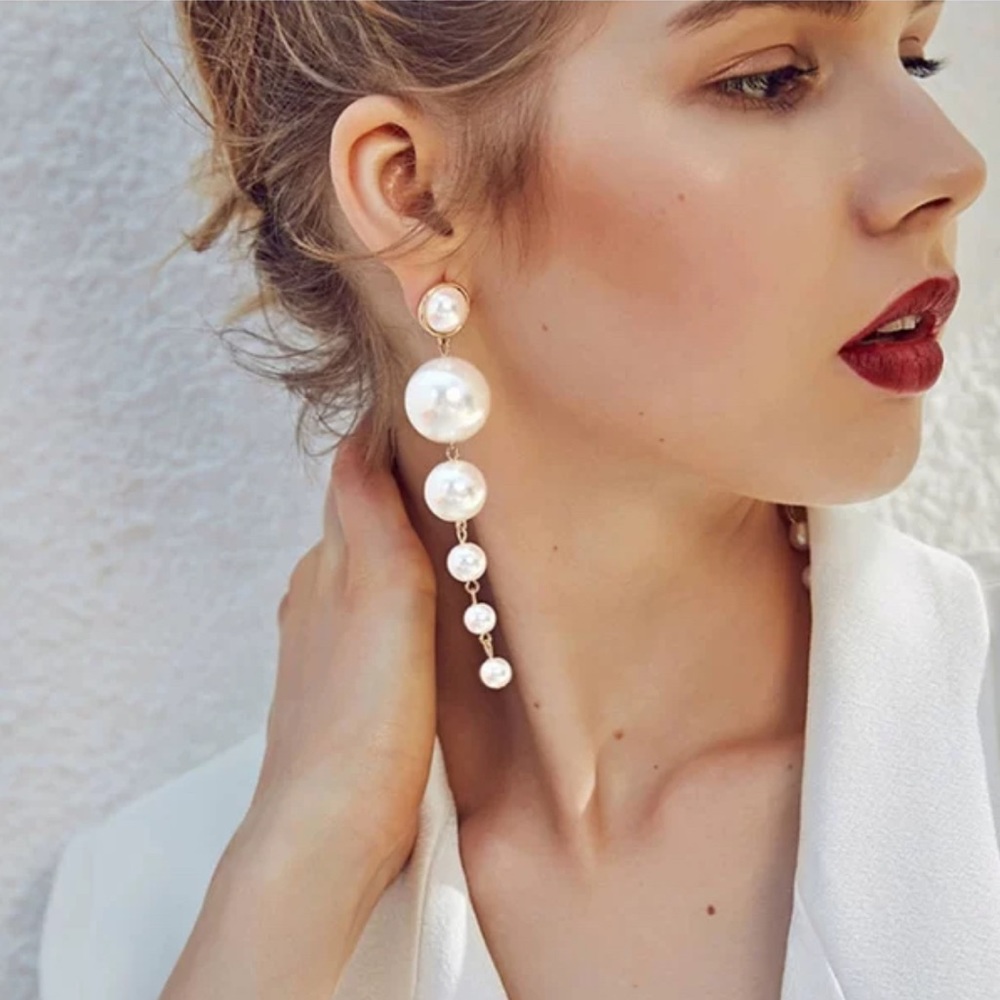 Tiered Pearl Dangles Drop Earring